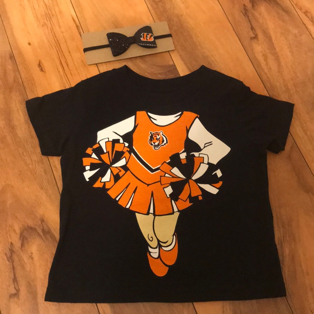 NWOT Cincinnati Bengals Cheerleader T-shirt